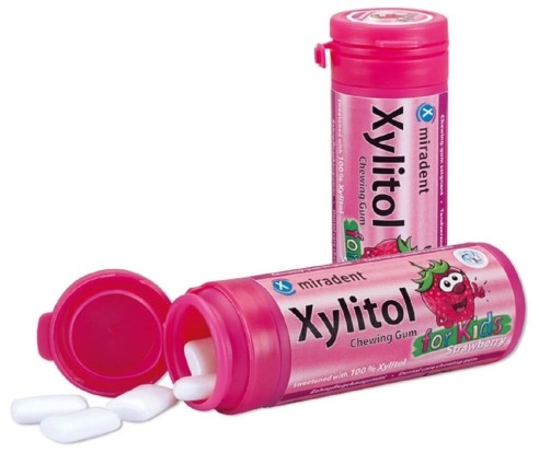 Ксилитол / Xylitol Chewing Gum - жевательная резинка с ксилитом, земляника (30г), Miradent / Германия
